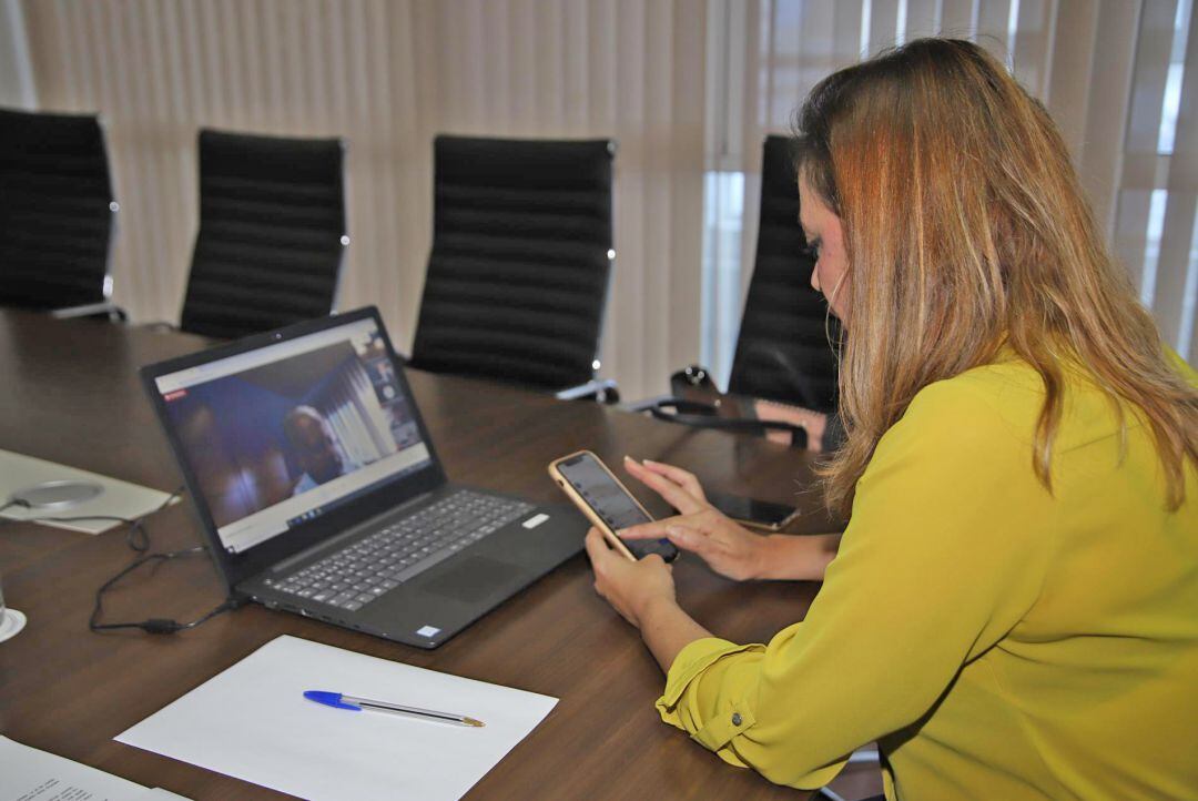 La presidenta del Cabildo de Lanzarote, María Dolores Corujo.