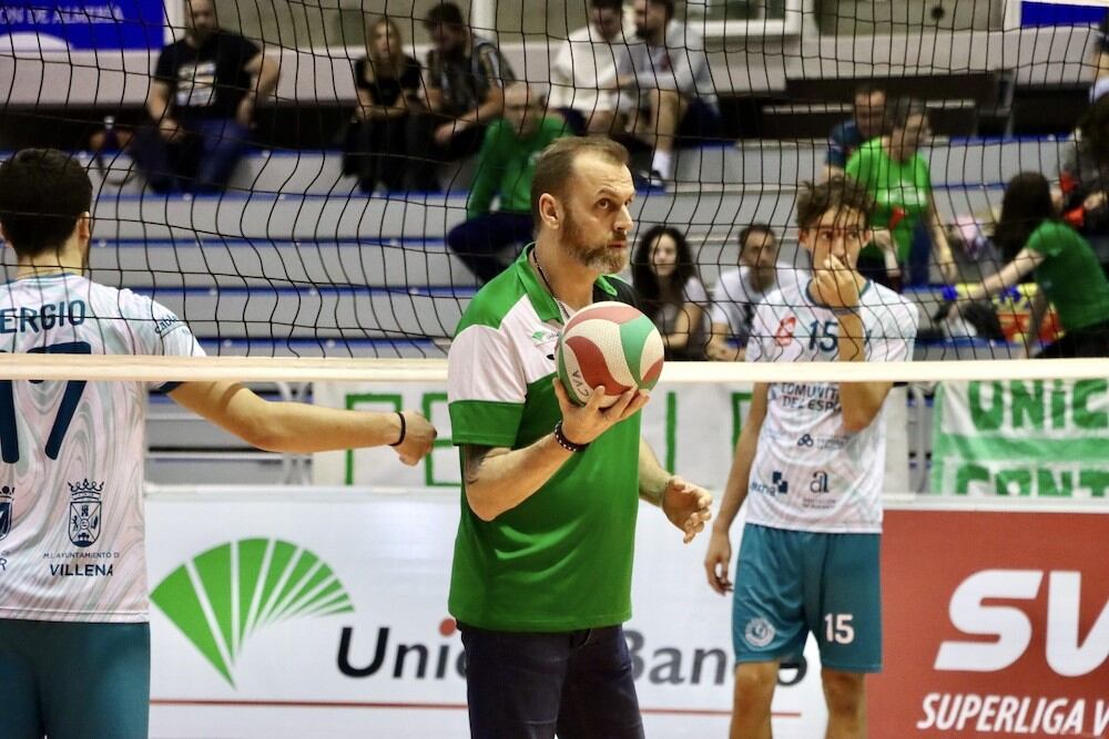 Charly Carreño quiere hacer despegar al Unicaja Costa de Almería.