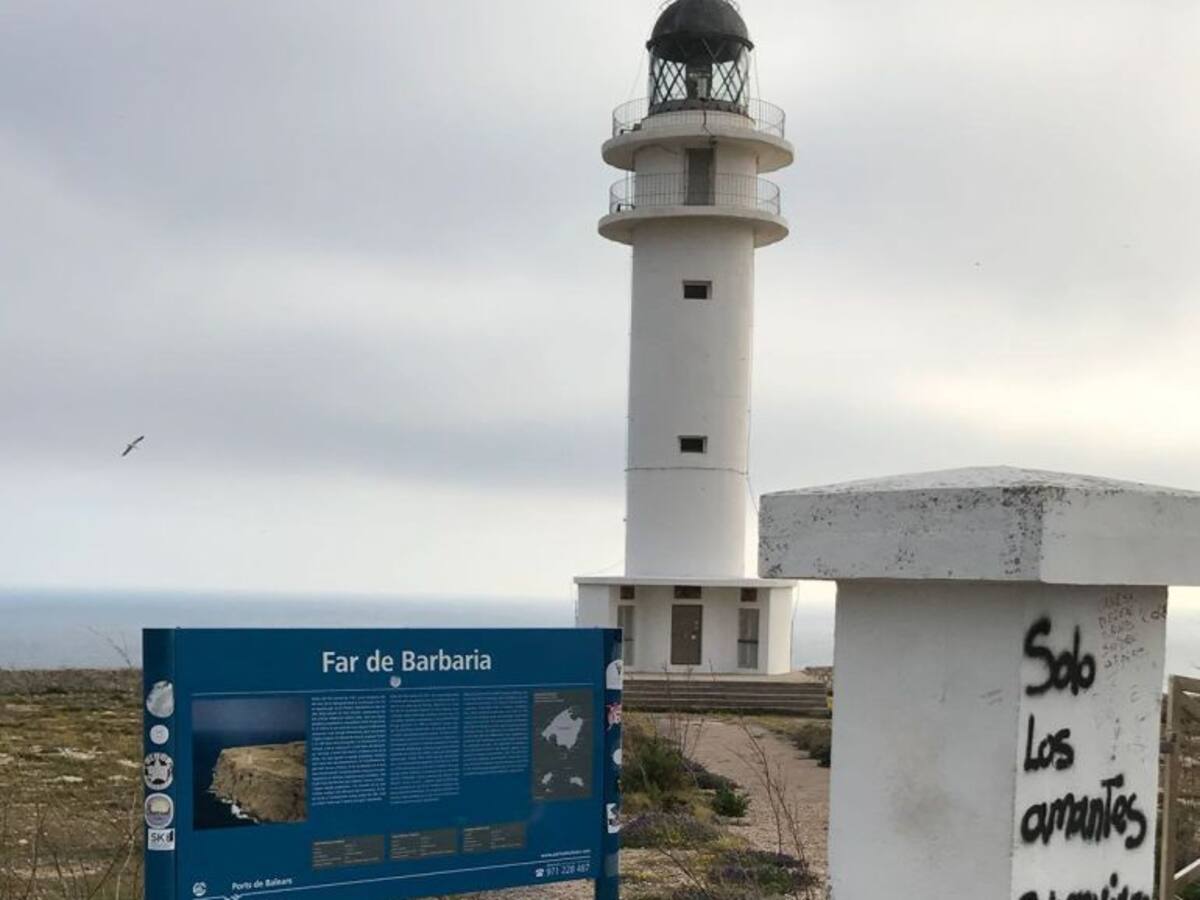 El PP de Formentera pide explicaciones por el chiringuito d'Es Cap