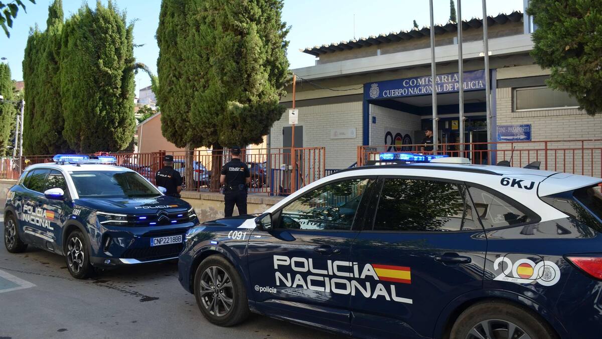 La Policía Nacional desmantela dos plantaciones de marihuana en Molina de Segura y detiene a 3 varones
