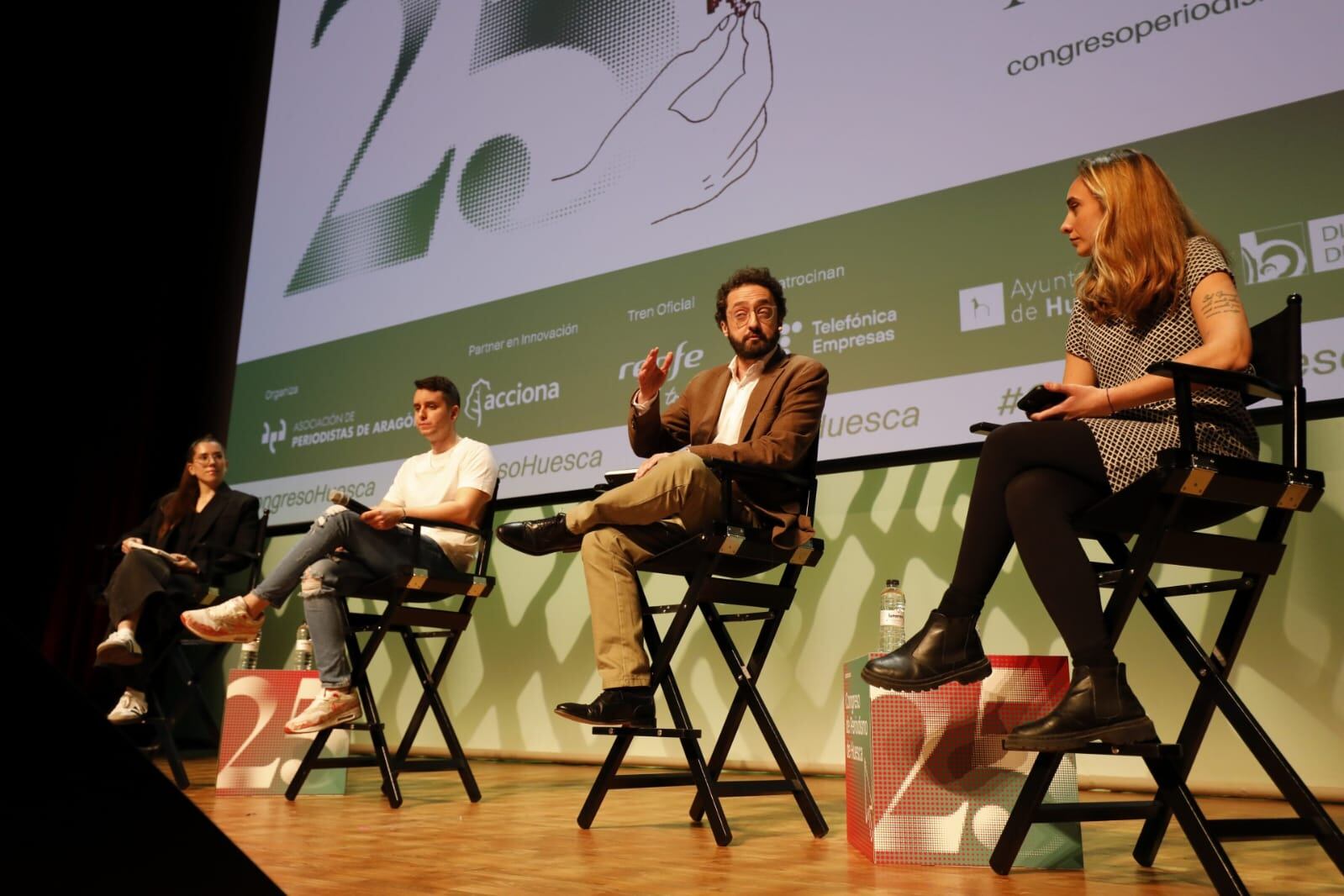 Joaquín Manso daba la charla de clausura del Congreso de Periodismo de Huesca