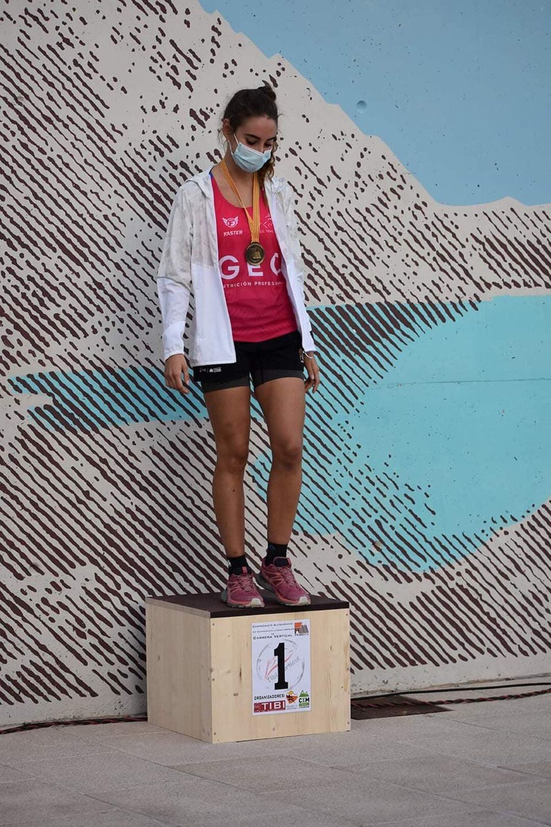 Eva Sierras en el podio de Tibi