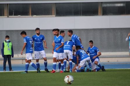 Jugadores del Xerez DFC celebrando el gol de Baeza