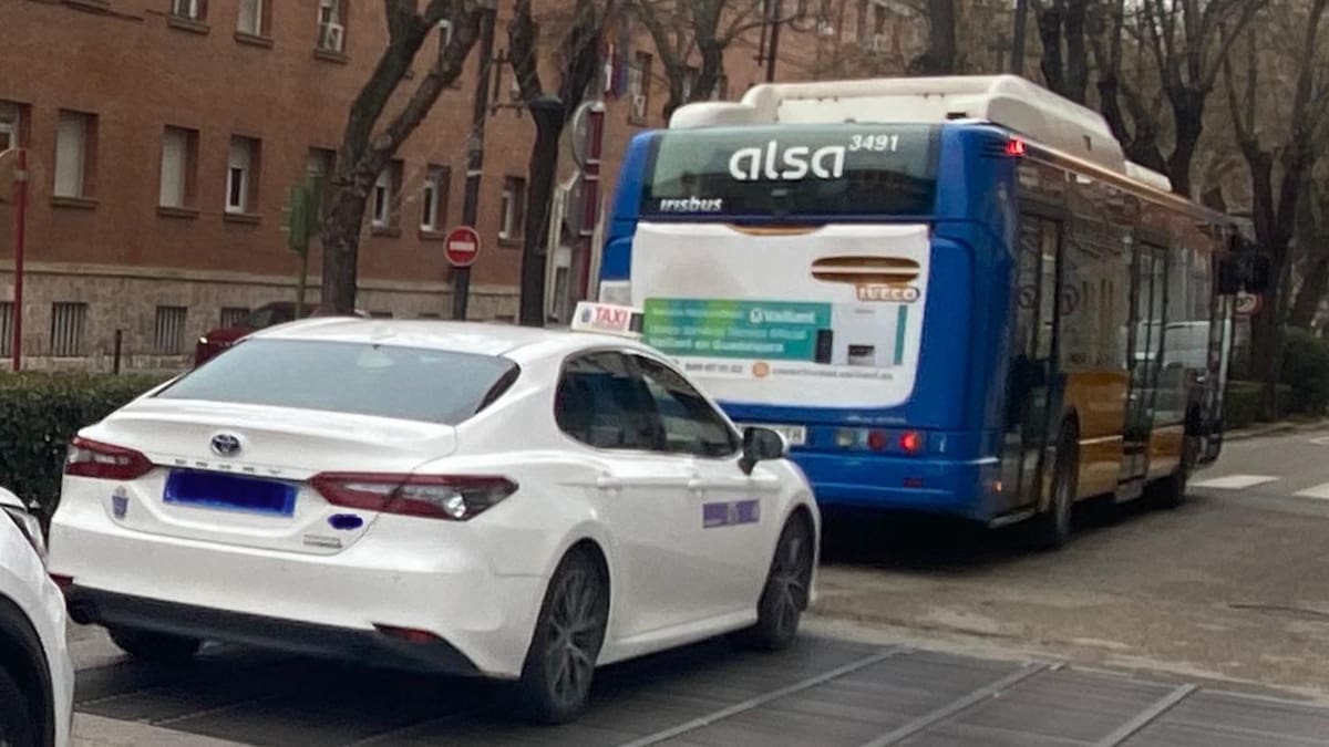 Empieza la revisión del criticado servicio de taxis en Guadalajara