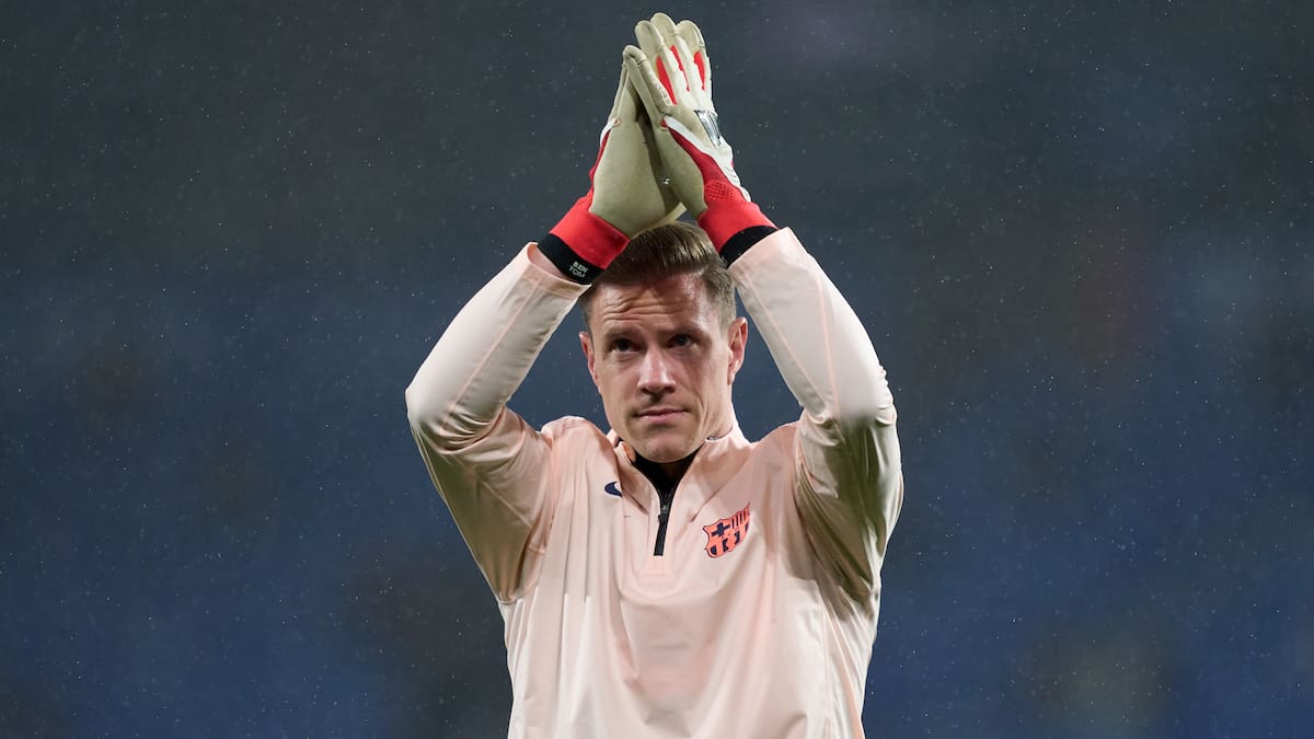 Ter Stegen se presenta con dardo a la prensa por Joan García: "Tenemos muy buena relación, aunque vosotros queréis que no sea tan buena"