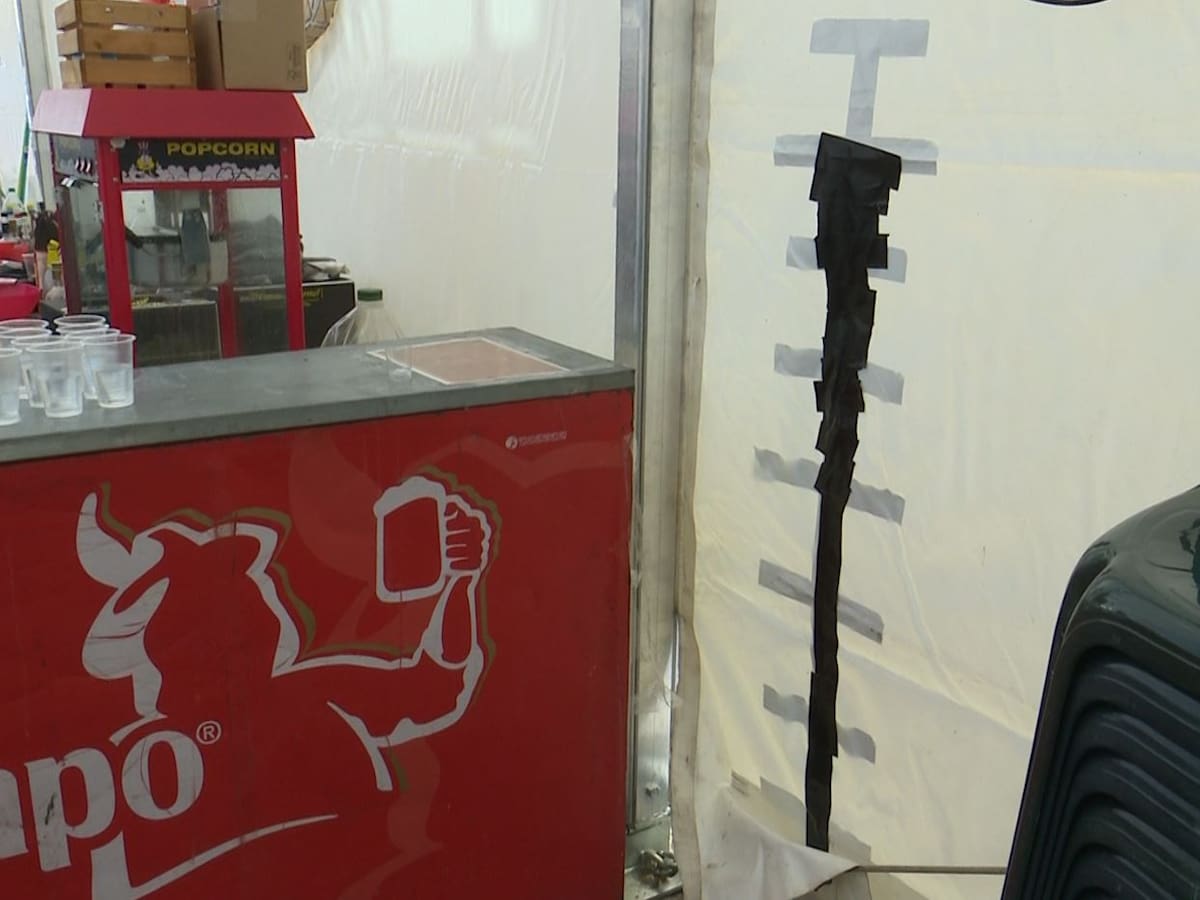 Roban bebida valorada en más de mil euros en la falla Màrtirs de Gandia