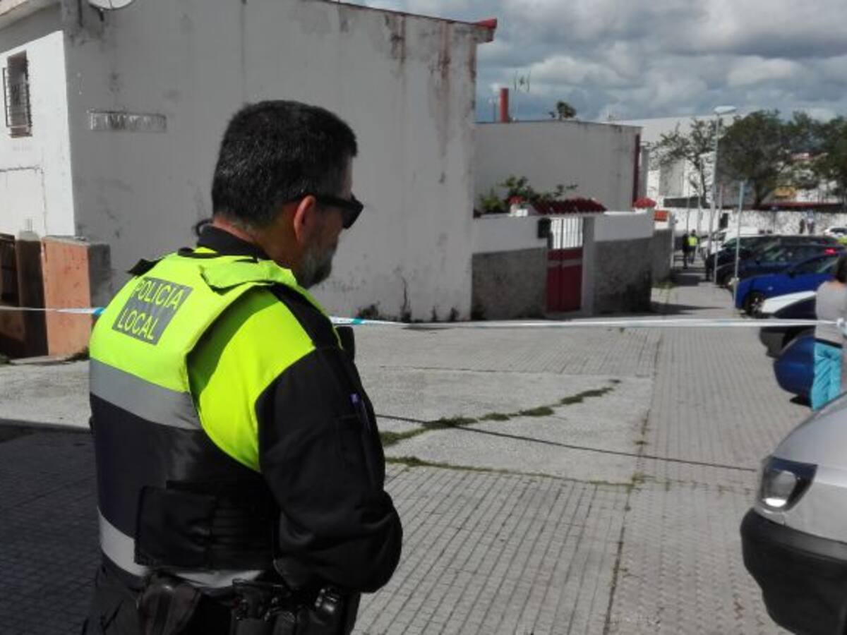 Una reyerta deja dos heridos en el barrio de La Piñera