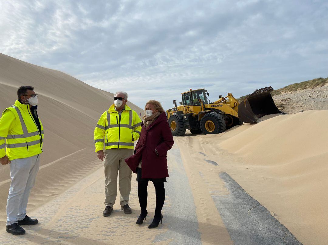 Pajares en la visita a las obras.