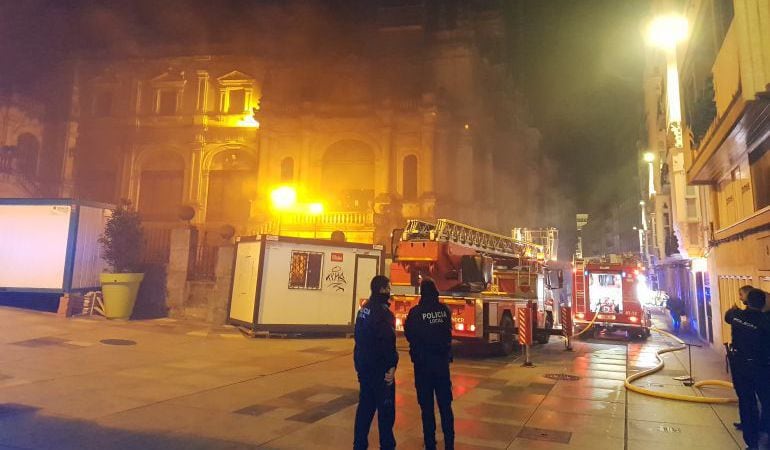 Imagen del incendio en el MAS