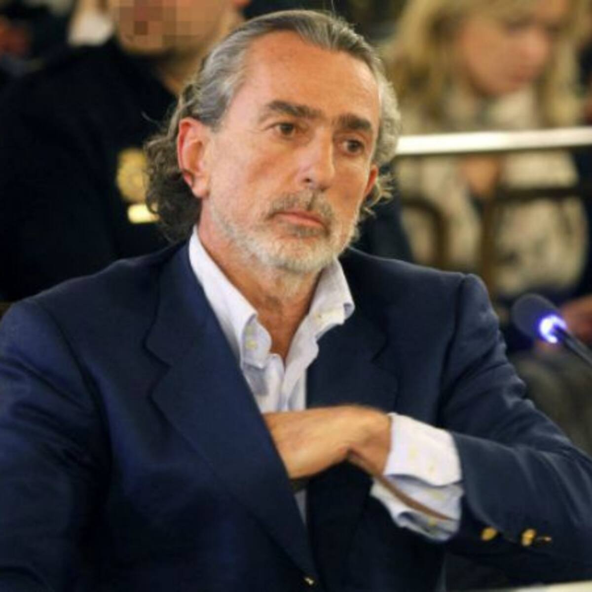 El exconcejal de Boadilla asegura que la firma de las facturas no es la suya