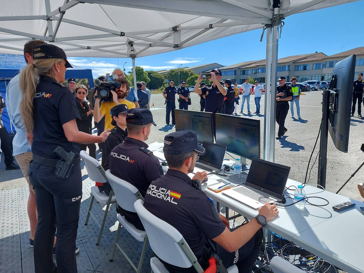 La Policía Nacional realiza varios simulacros de búsqueda de personas desaparecidas
