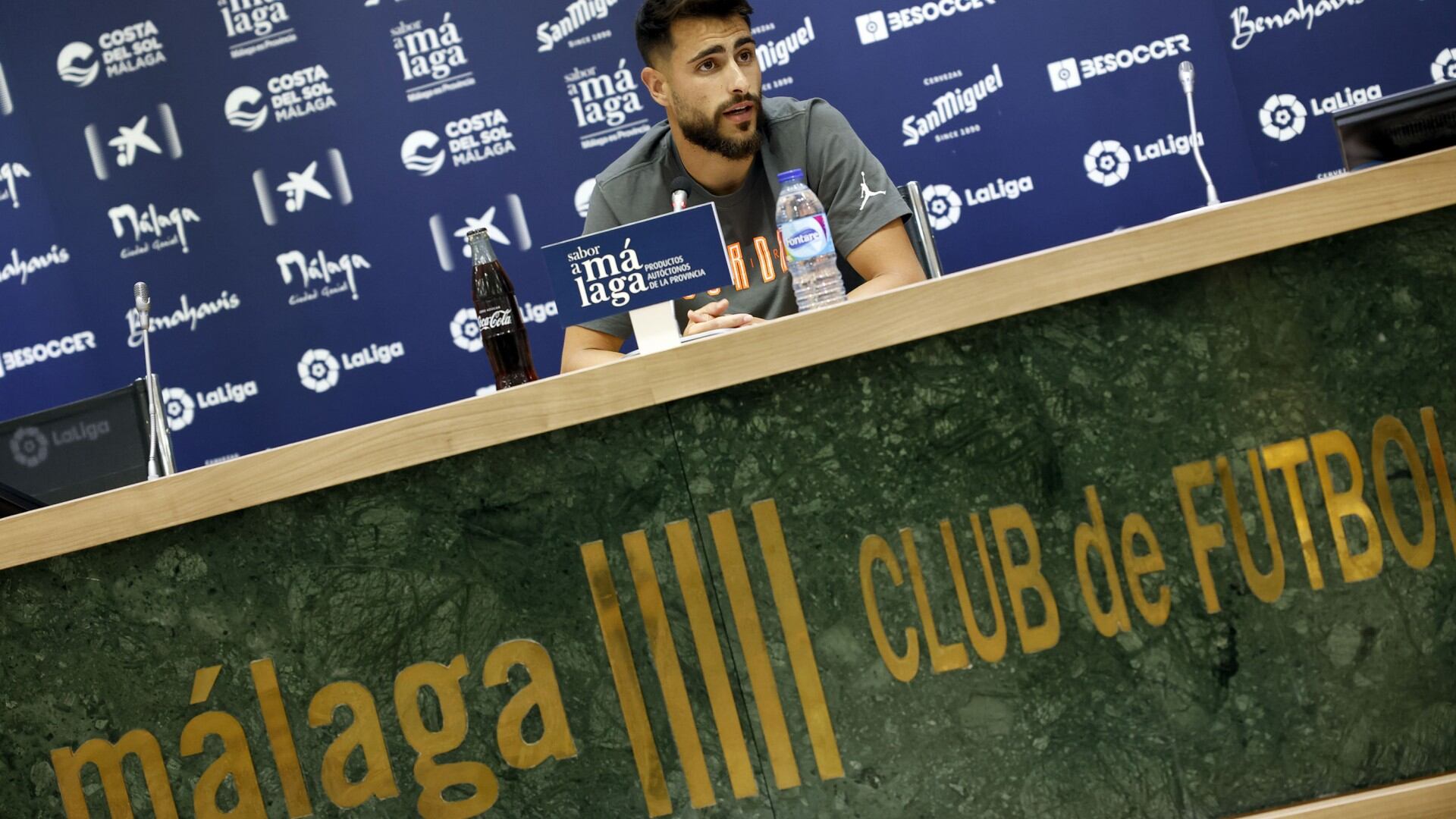 El centrocampista Luis Muñoz ya recuperado de una grave lesión en la rodilla izquierda