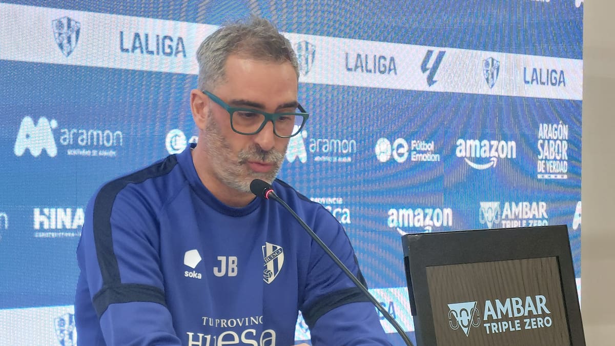 Jon Pérez Bolo desmiente al Ceuta: "Ni hubo abrazo, ni me llamó abuelete"