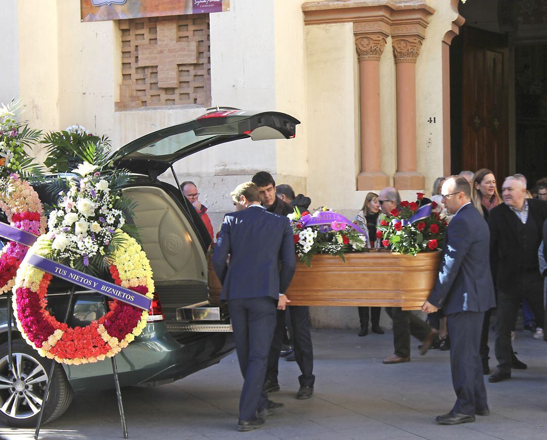Funeral de Lolita Navarro en la Iglesia de la Sagrada Familia de Castellón