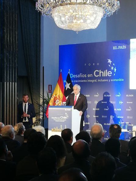 Sebastián Piñera durante su intervención en el foro El Pais