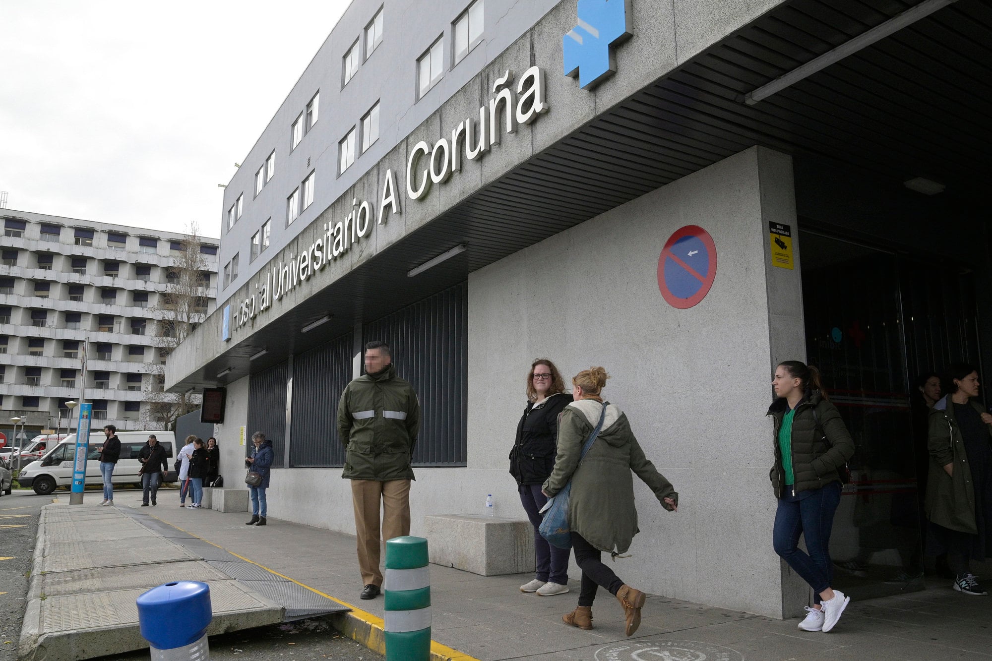 Entrada del Complexo Hospitalario Universitario A Coruña