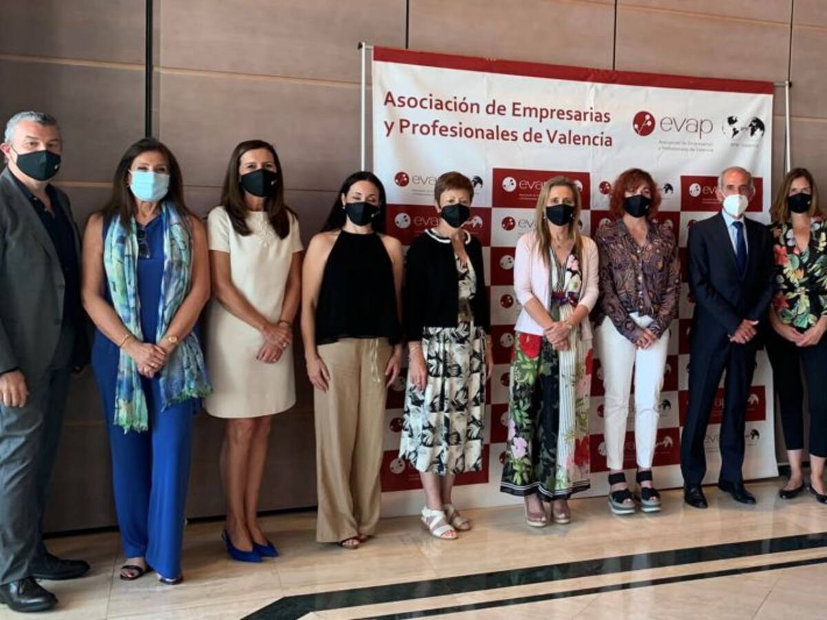 Silvia Gil, Mabel Lozano, Victoria Fernández y Cristina Aristoy ganadoras de los Premios EVAP 2021