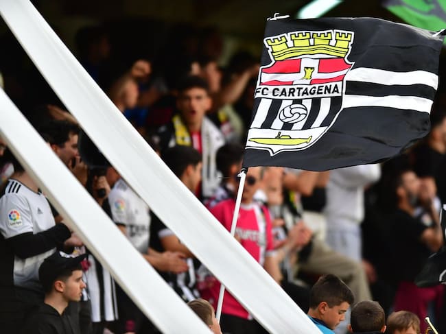 Afición del FC Cartagena en el último partido en el Cartagonova