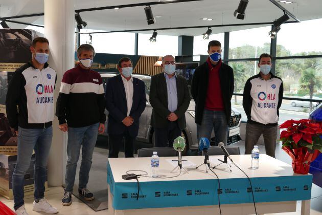 Acuerdo entre SEAT Sala Rodríguez y la Fundación Lucentum Baloncesto Alicante