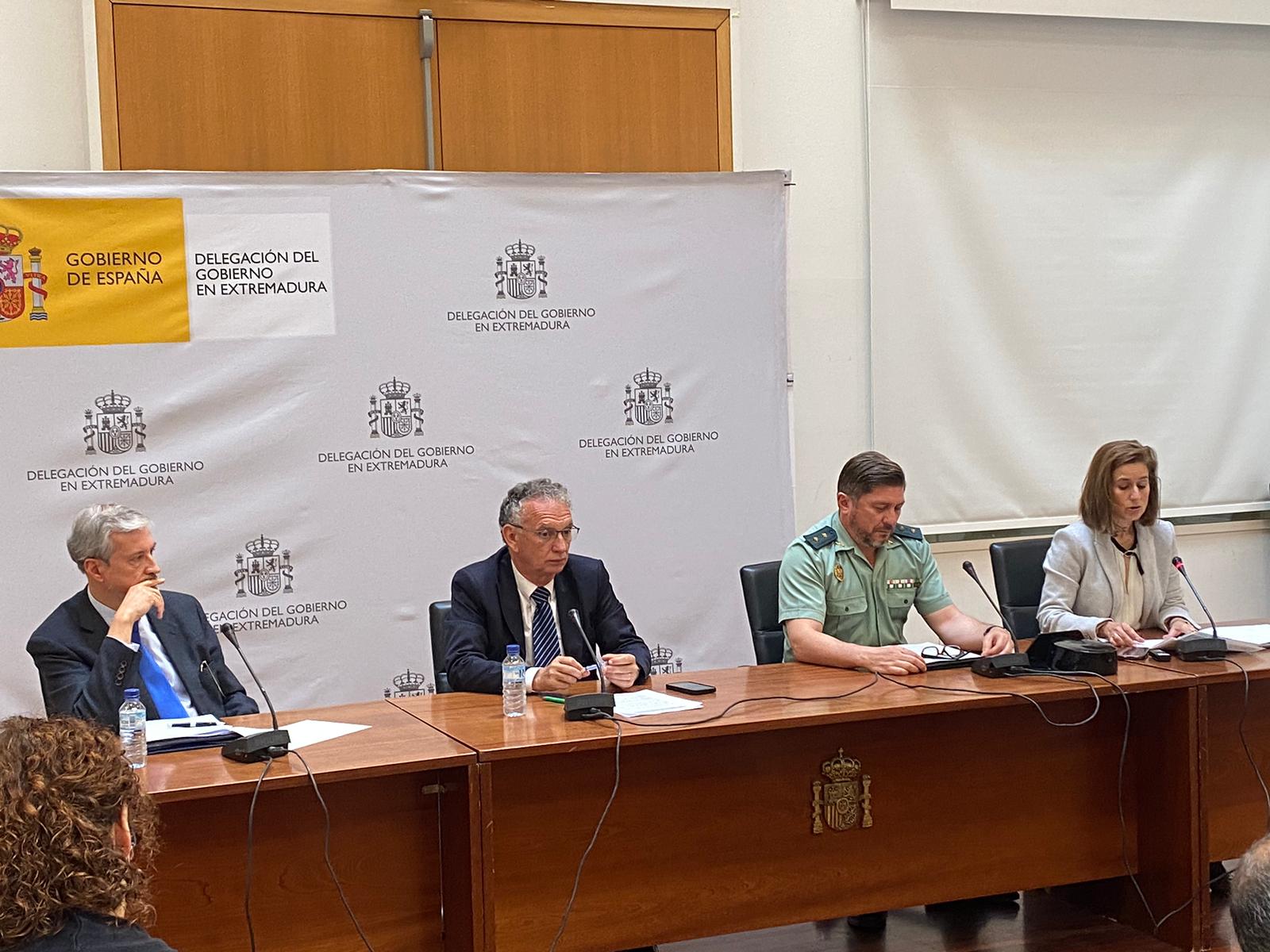 Rueda de prensa en Delegación del Gobierno de Extremadura sobre las cifras de tráfico