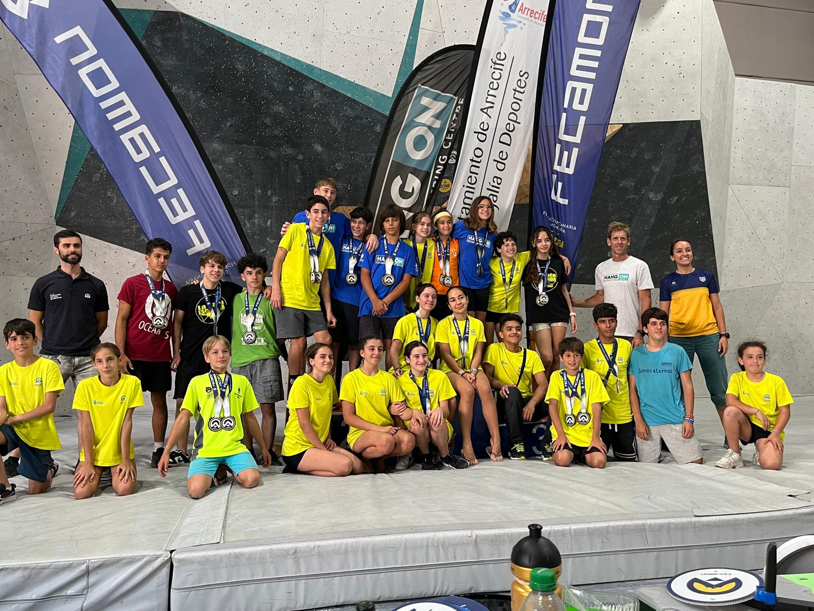 Escaladores del Hang On Lanzarote Climbing Centre de Lanzarote.