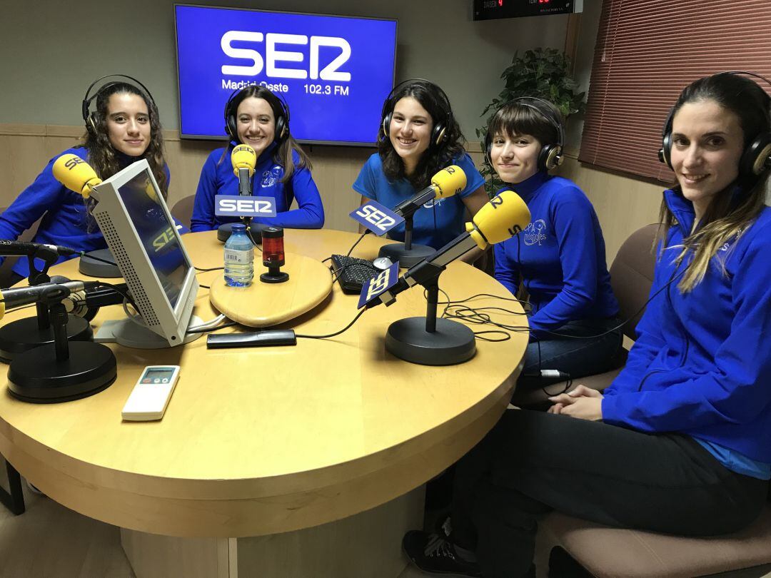 De izquierda a derecha, Nadin, Candela, Julia y Elisa