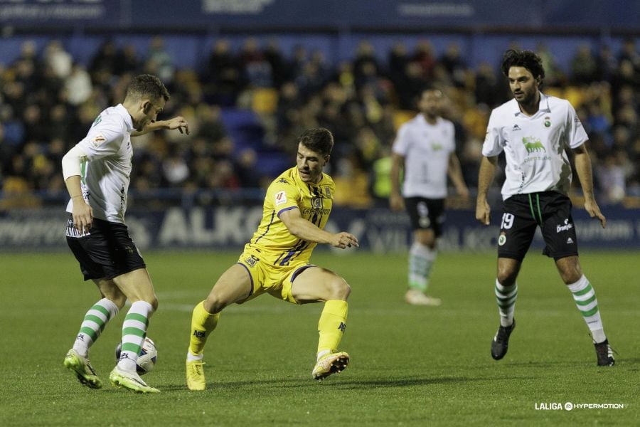 Iñigo Vicente y Grenier, contra el Alcorcón.