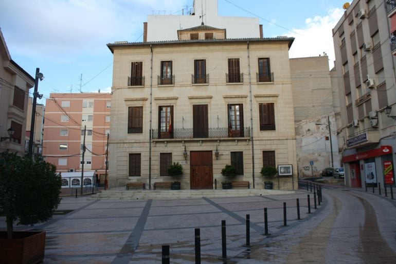 El ayuntamiento adecúa el campo de Las Moreras