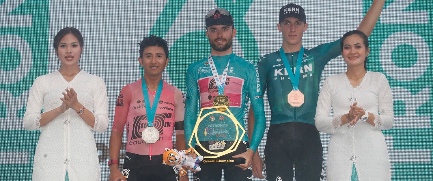 Pablo Castrillo en el podio en Malasia