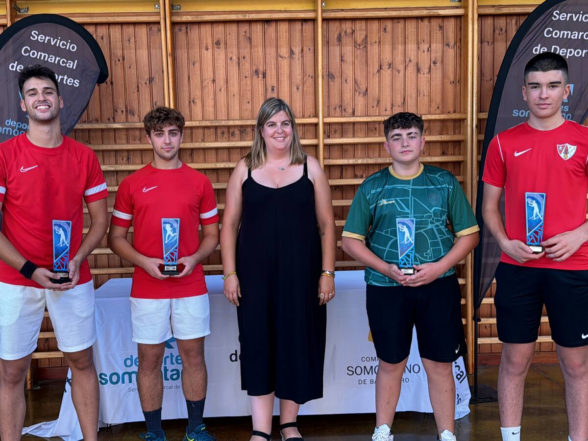 Una treintena de jóvenes del Somontano participan en el Torneo Comarcal de Tenis dobles de Estadilla