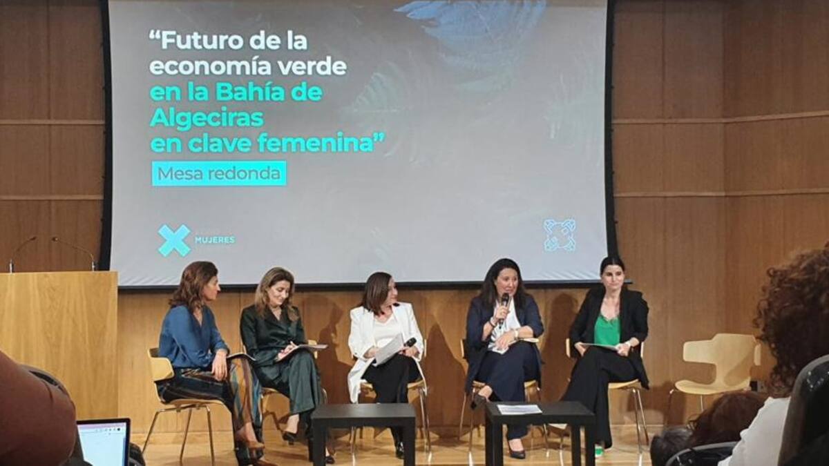 Bajo el título de "La mujer presente y futuro en la economía verde" se celebra en Algeciras el I Foro de Mujeres Líderes