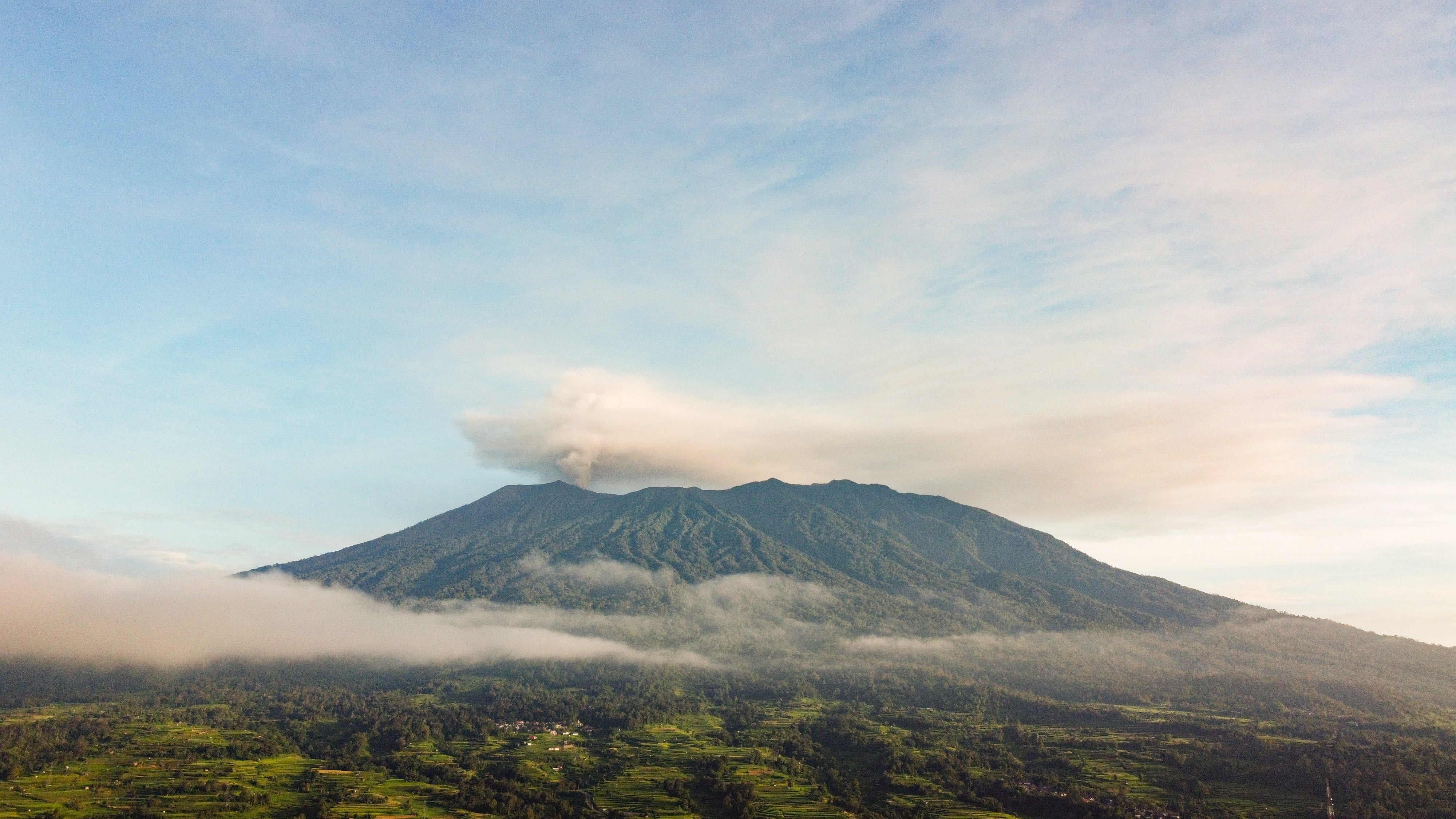 El volcán activo en Indonesia.  (Photo by Adi Prima/Anadolu via Getty Images)