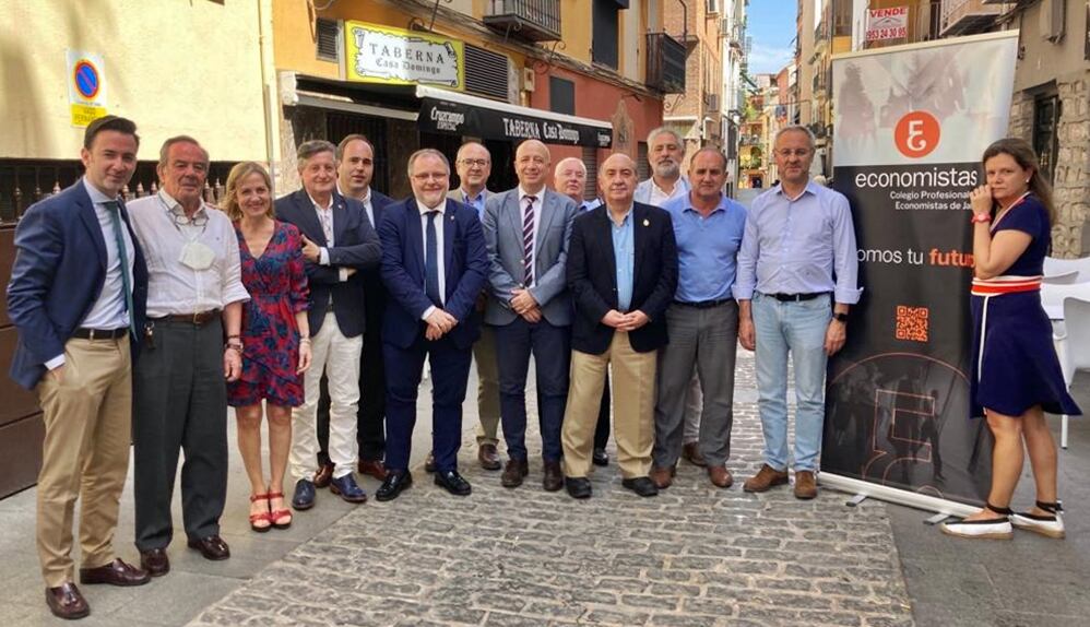Jurado del Premio de Economía Y Empresa Flores de Lemus que otorga el Colegio de Economistas de Jaén.