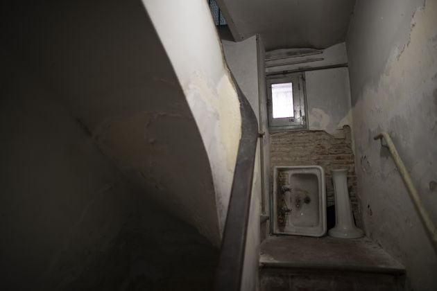 Las escaleras de la casa de Vicente Aleixandre, en febrero de 2020. 