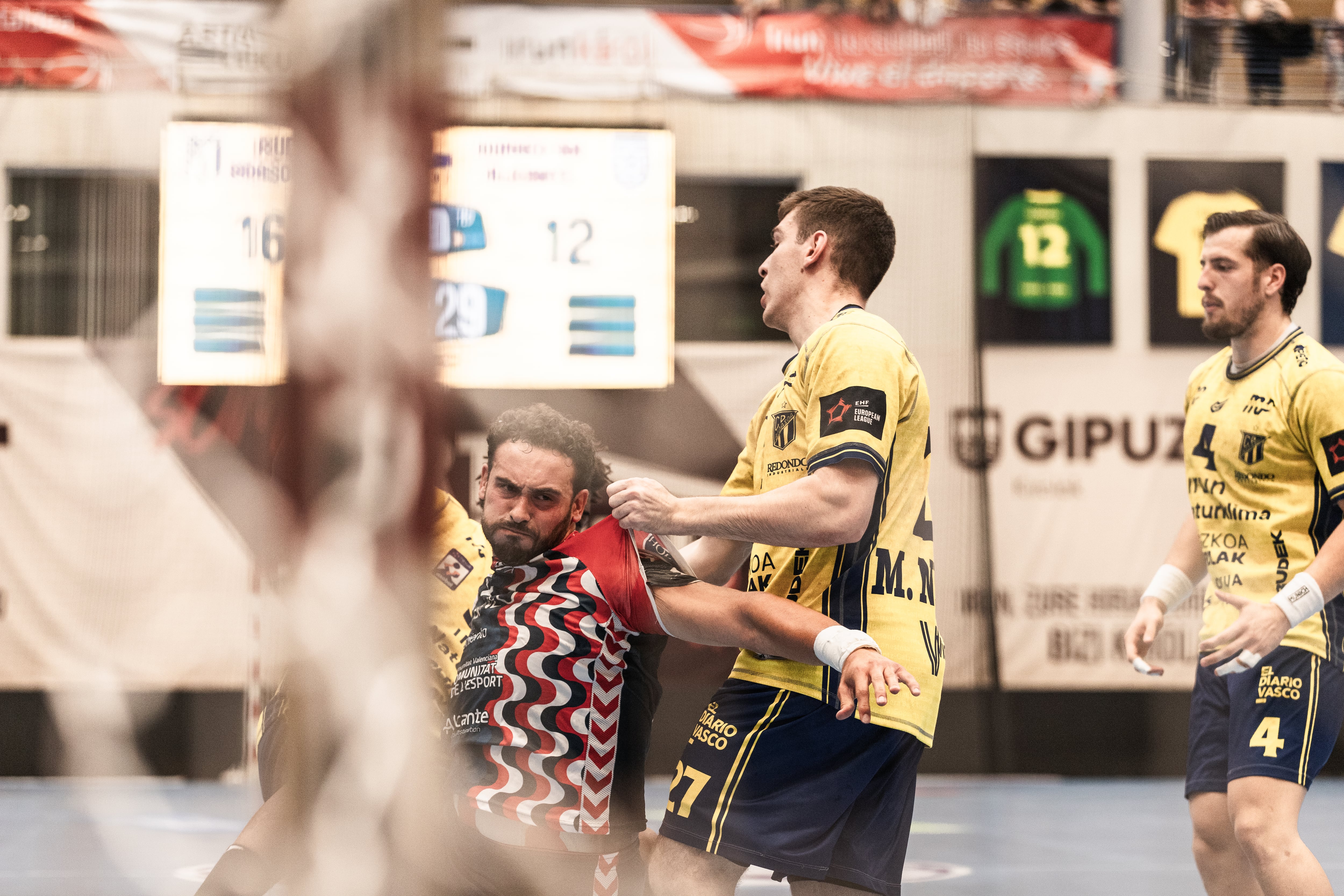 Imagen del partido entre el Bidaosa y Horneo Alicante