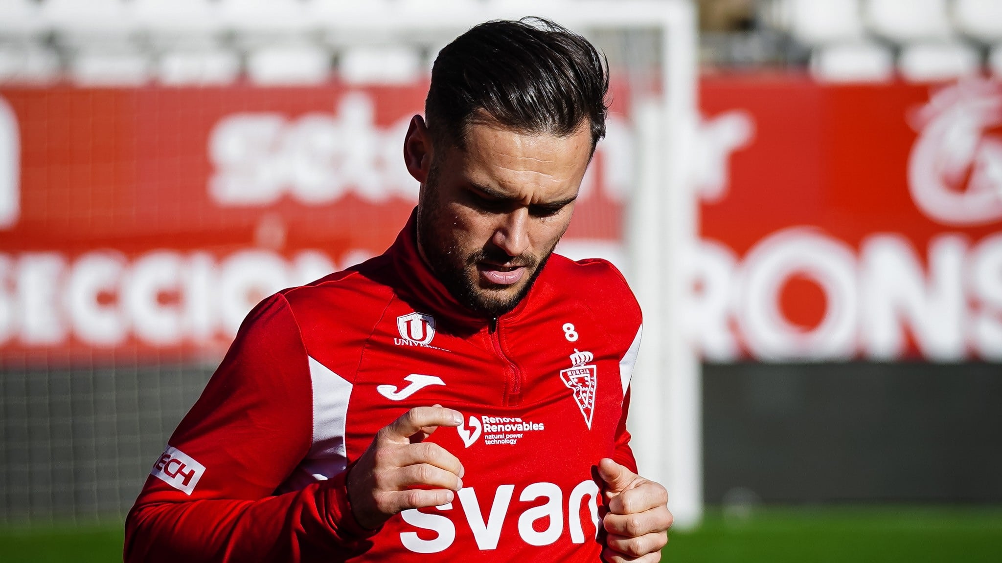 Alex Schalk, atacante del Real Murcia, durante un entrenamiento en el Enrique Roca.