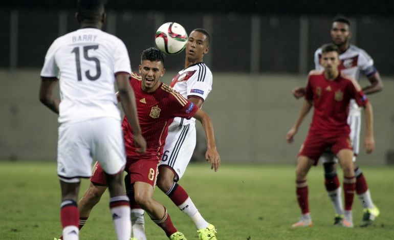 Dani Ceballos, futbolista del Betis, con la selección sub 21.