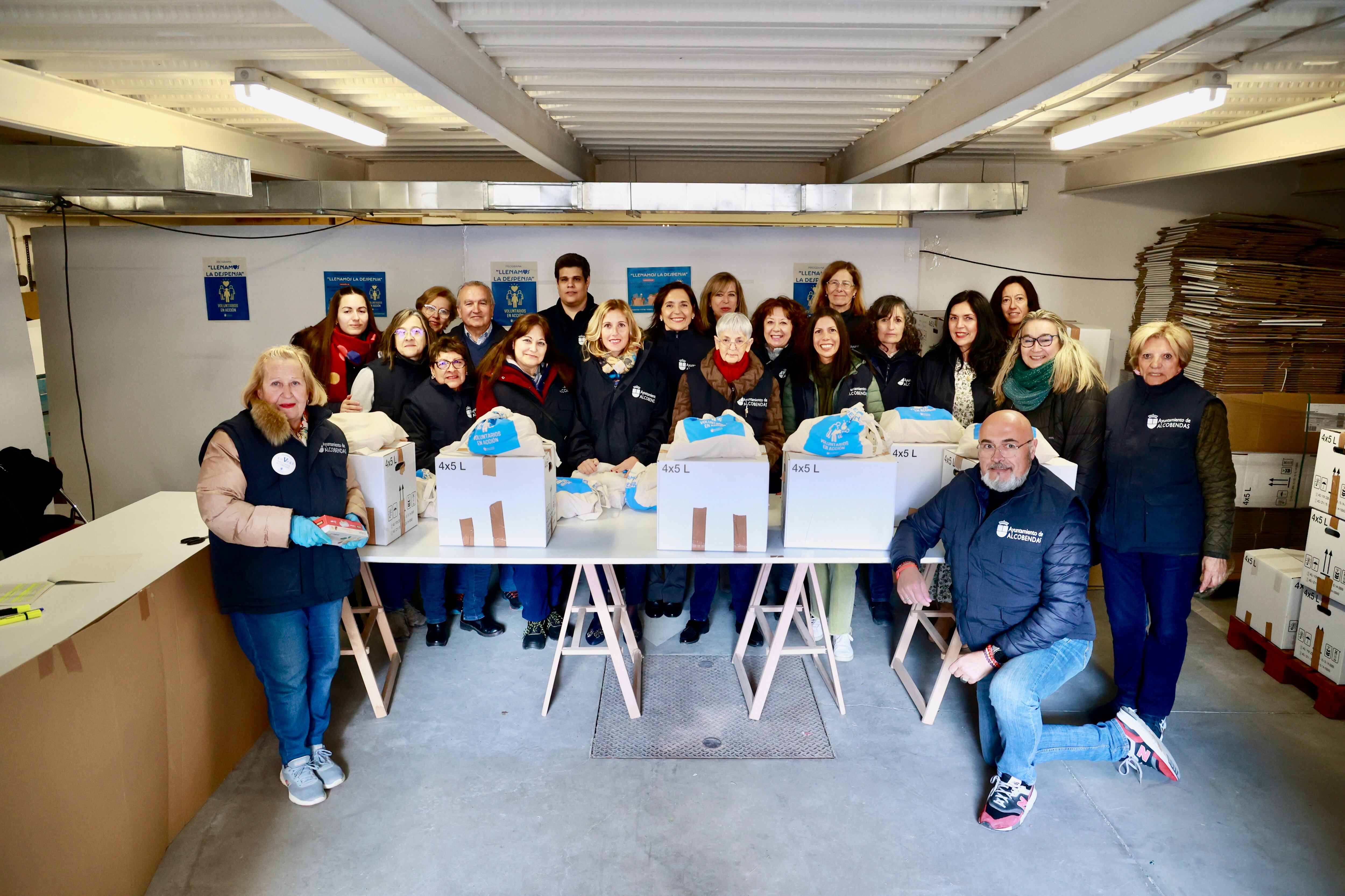 Las familias beneficiarias han sido 260 y los productos han sido donados por particulares y entidades, y repartidos por voluntarios de &#039;Alcobendas en Acción&#039;