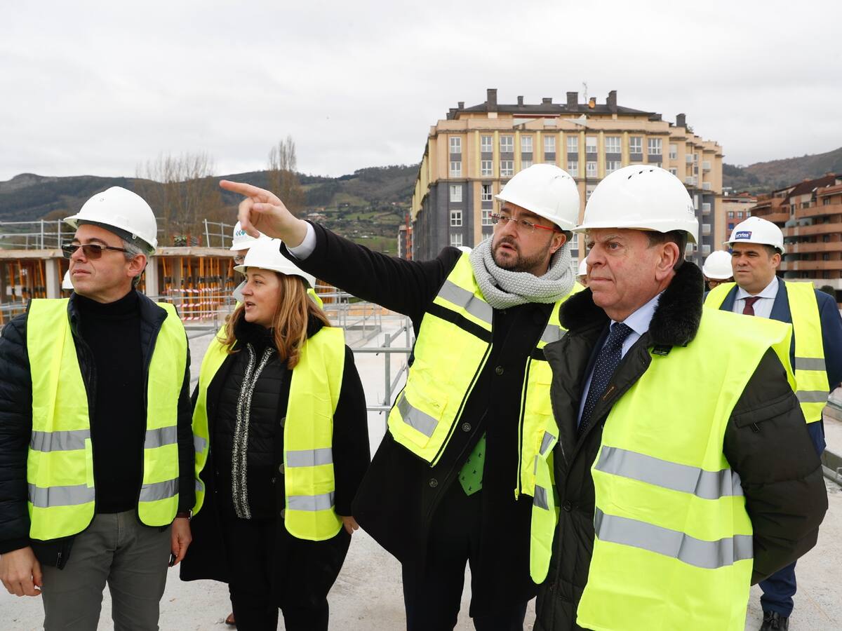 Canteli le pide a Barbón que frene el traslado de Minas y el presidente apela a la autonomía de la Universidad para no intervenir