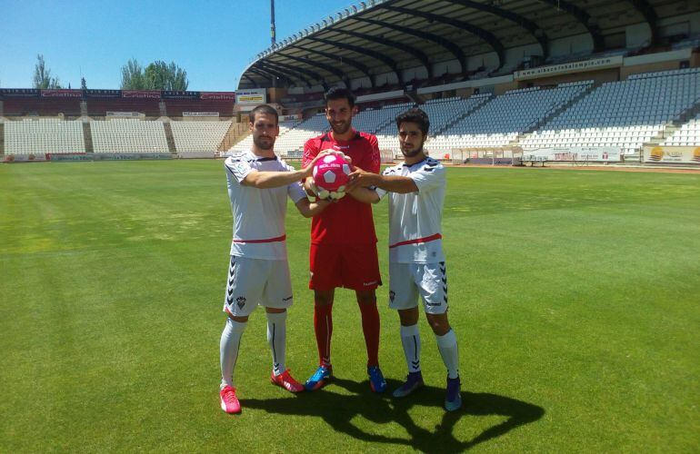 Arroyo, Nadal y Eizmendi sobre el terreno del Carlos Belmonte