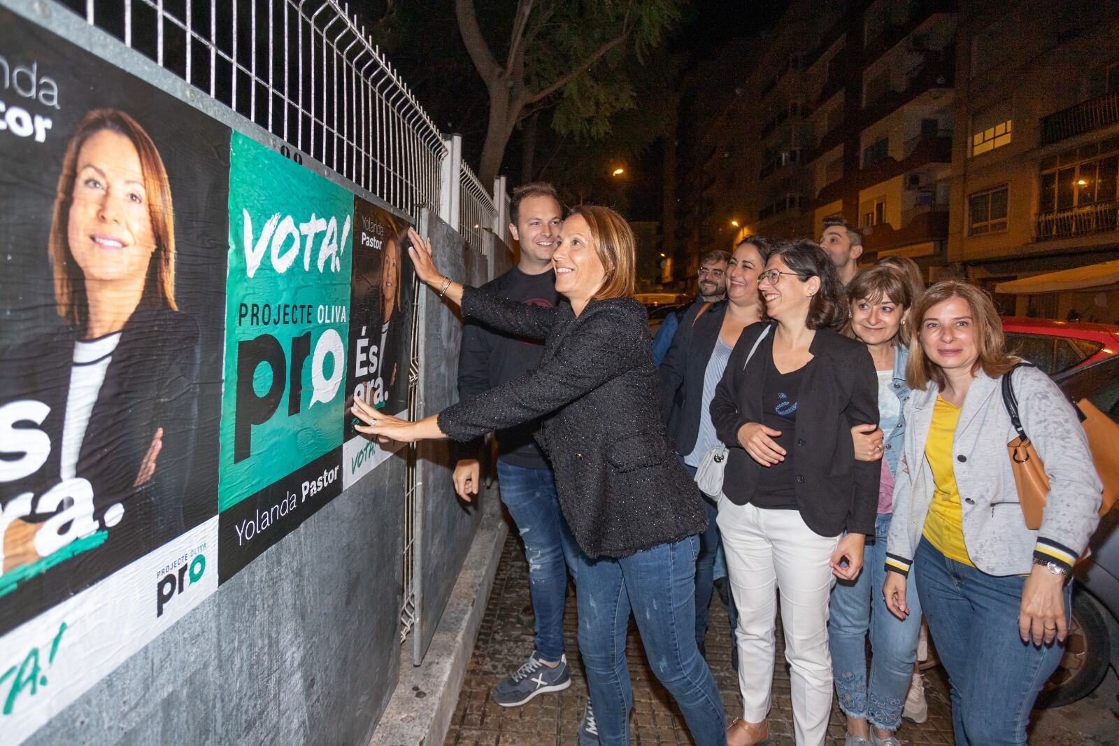 La candidata a la alcaldía de Projecte Oliva, Yolanda Pastor, la primera noche electoral.