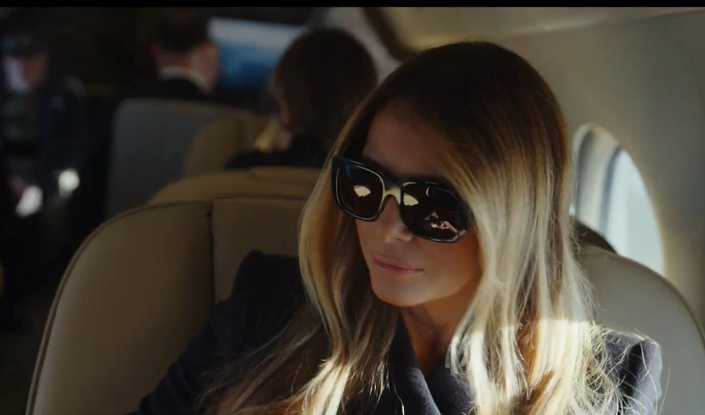 Melania Trump, en una de las escenas de su documental 'Melania', en el que Trump es director ejecutivo.