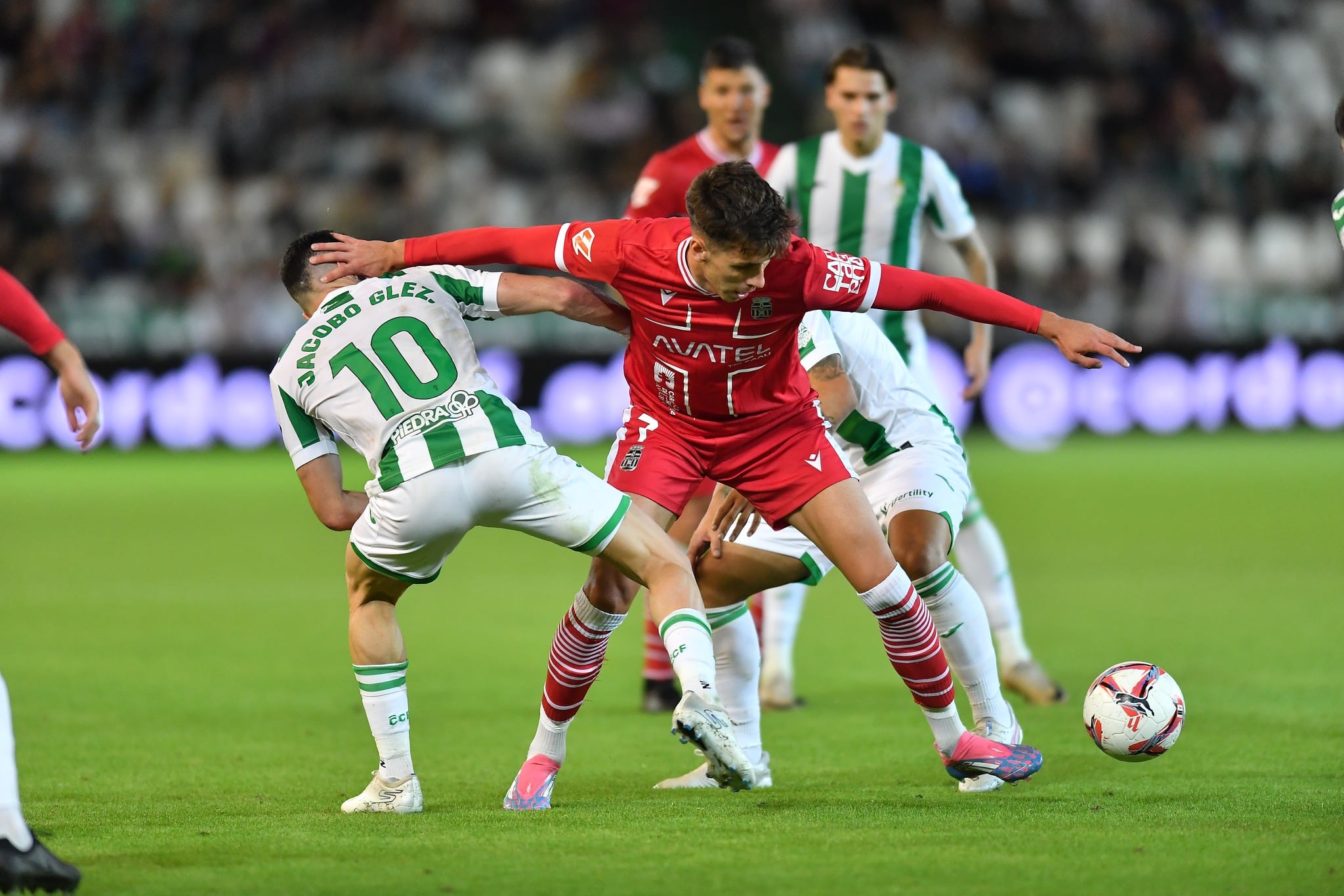 Gastón Valles en el partido de la primera vuelta contra el Córdoba