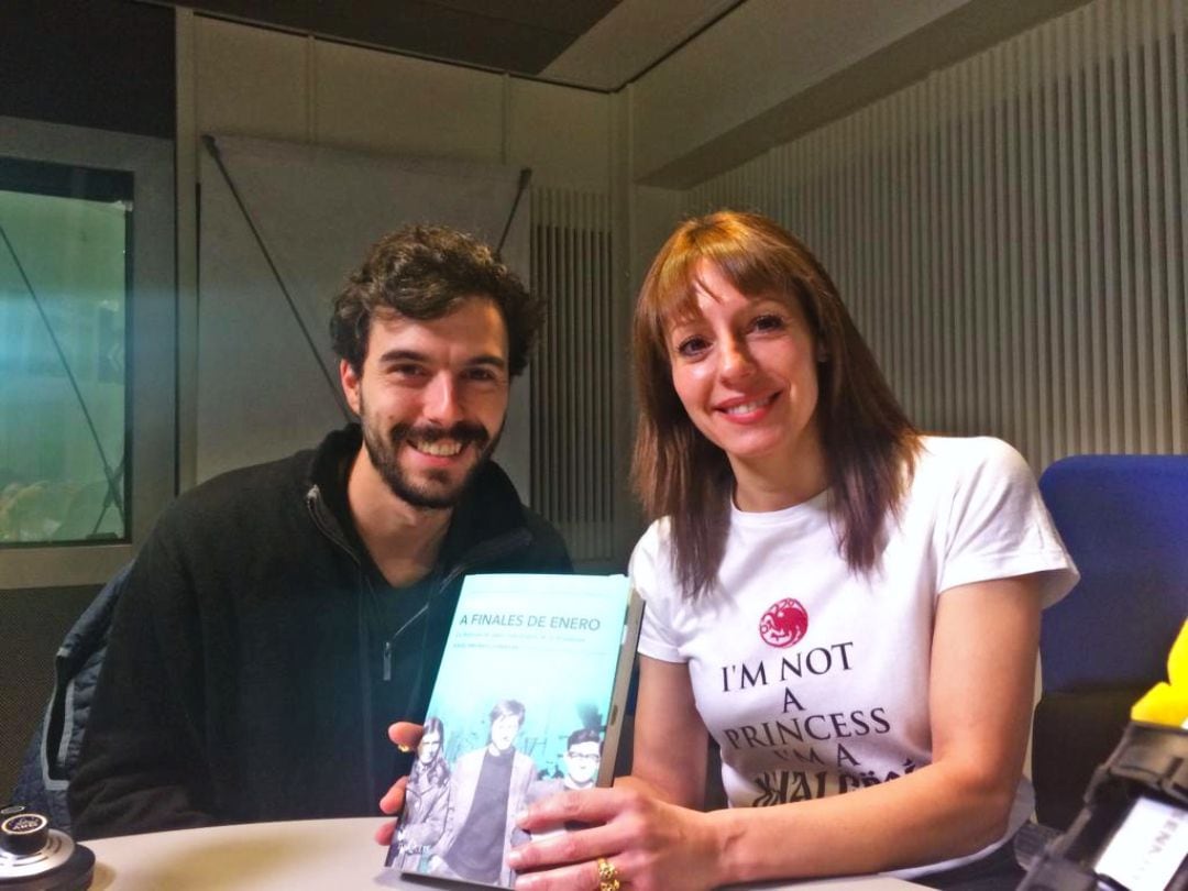 Javier Padilla junto a Macarena Berlín en los estudios de Cadena SER.