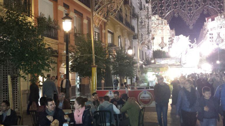 Foto de archivo de la Calle Cuba en Fallas 2017