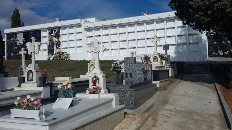 Vista parcial cementerio municipal 