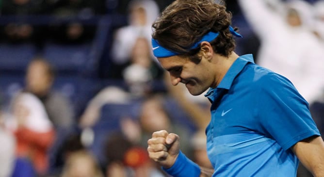 El suizo Roger Federer superó al estadounidense John Isner por 7-6 (7) y 6-3 en 81 minutos en la final de Indian Wells