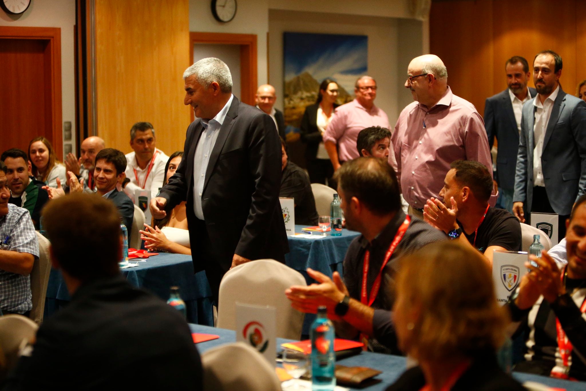 Fèlix Álvarez comandarà el futbol nacional quatre anys més