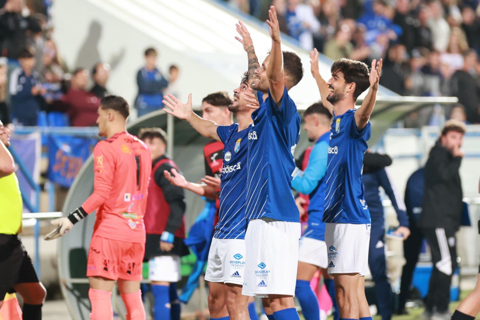 Jugadores del Xerez CD celebrando uno de los goles ante el Puente Genil