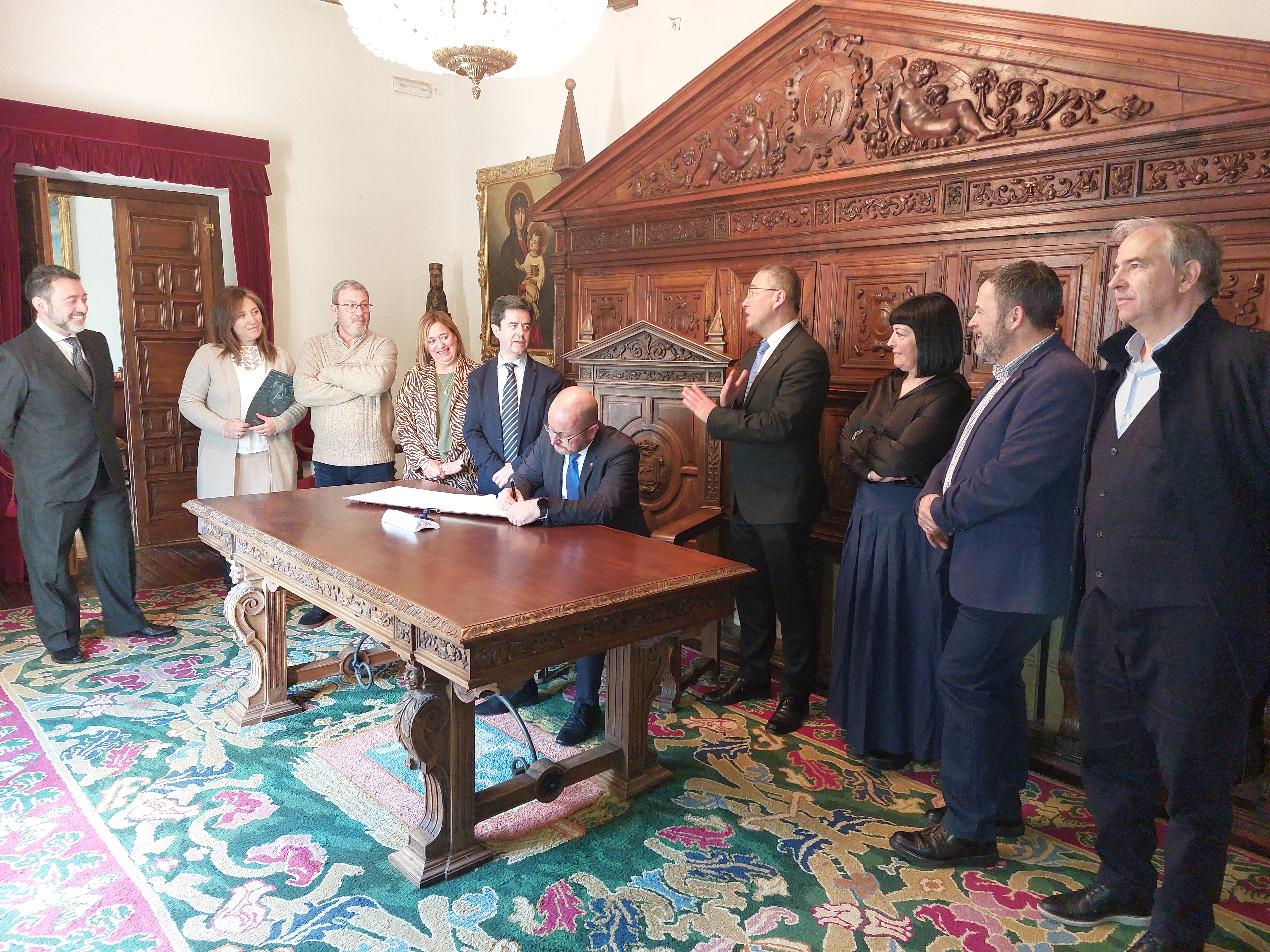 Recepción institucional embajadores República Checa y Eslovaquia